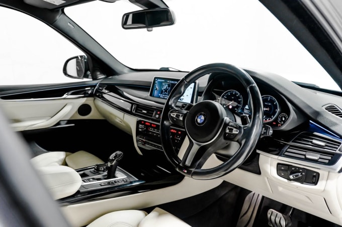 2025 BMW X5