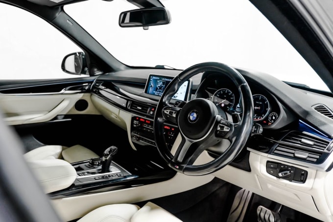 2025 BMW X5
