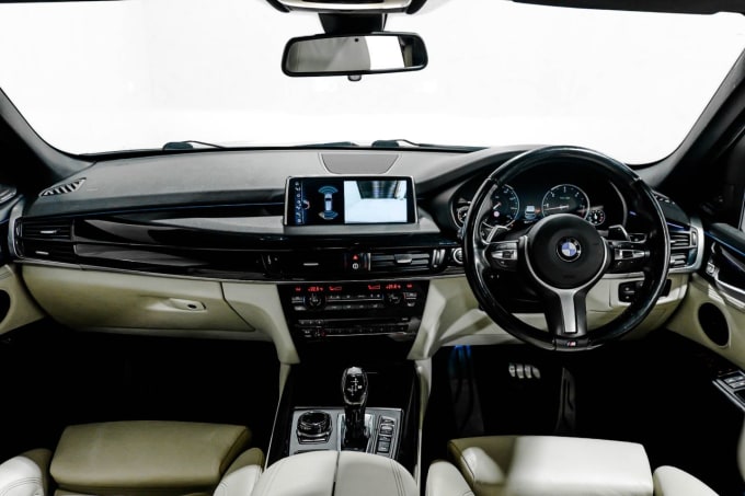 2025 BMW X5