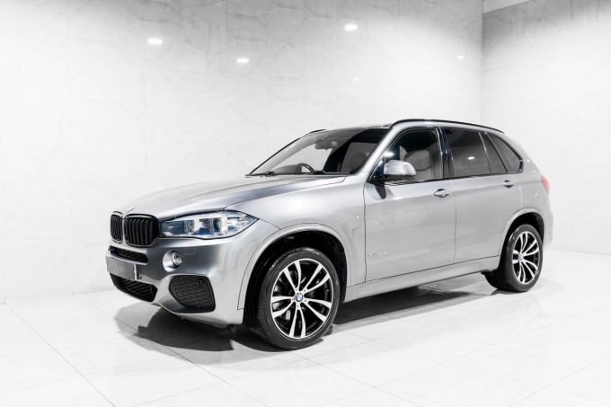 2025 BMW X5
