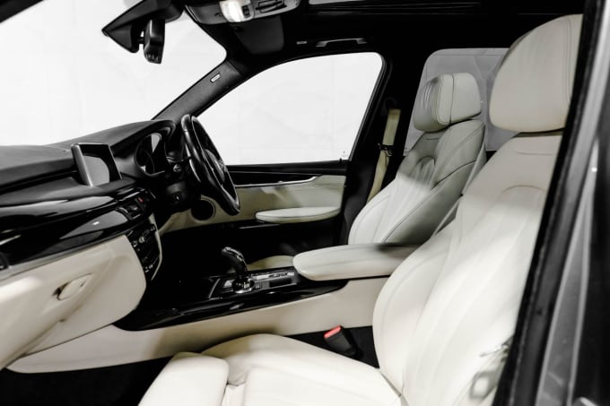 2025 BMW X5