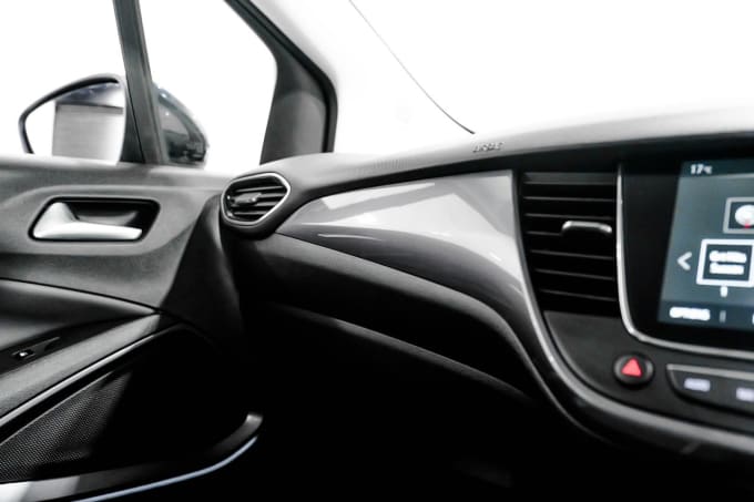 2025 Vauxhall Crossland X