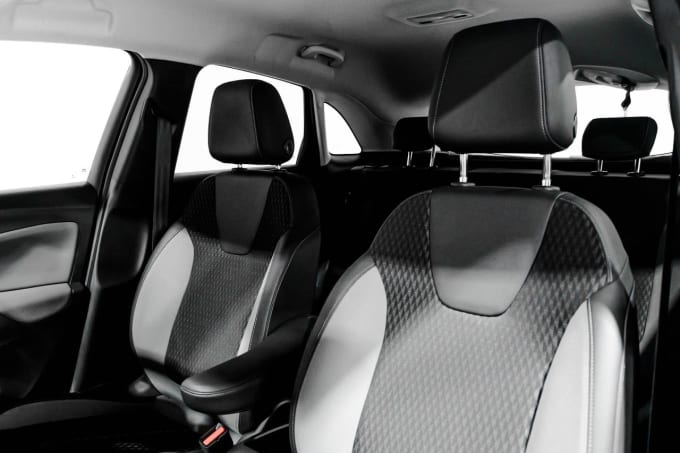 2025 Vauxhall Crossland X