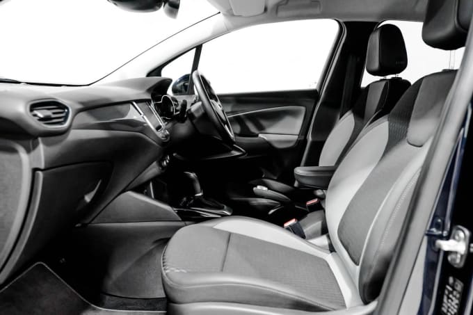 2025 Vauxhall Crossland X