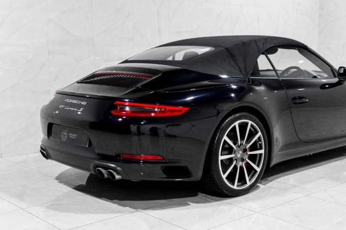 2025 Porsche 911