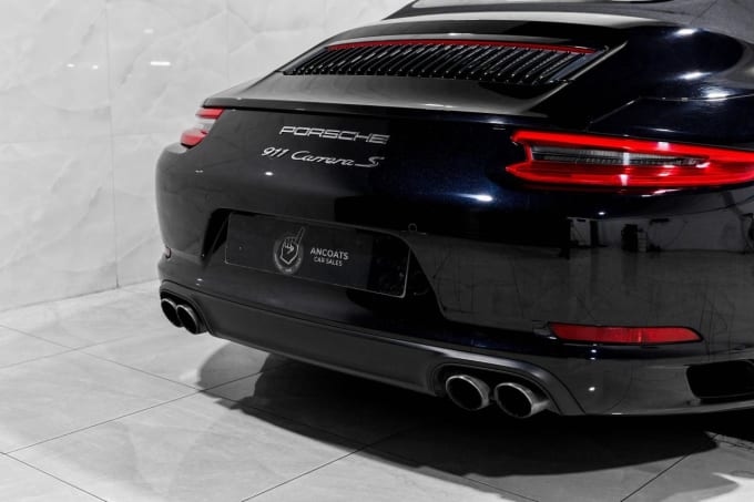 2025 Porsche 911
