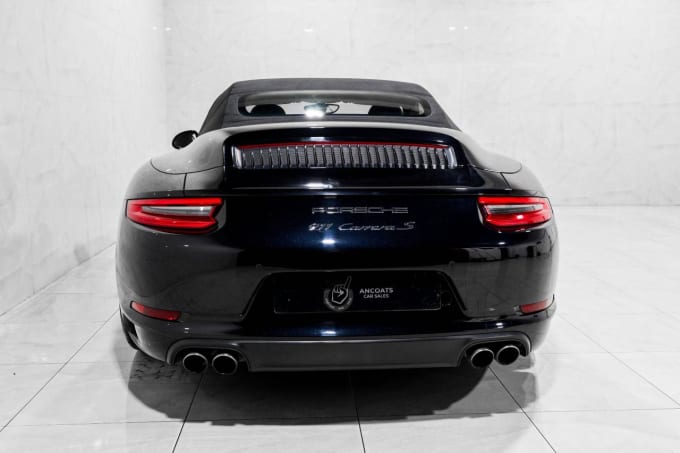 2025 Porsche 911