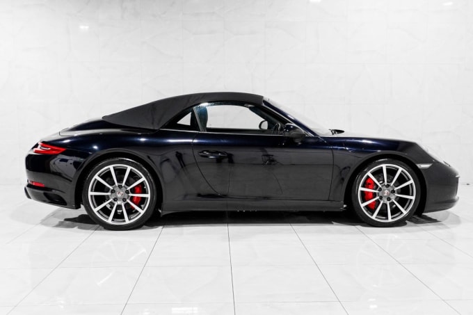 2025 Porsche 911
