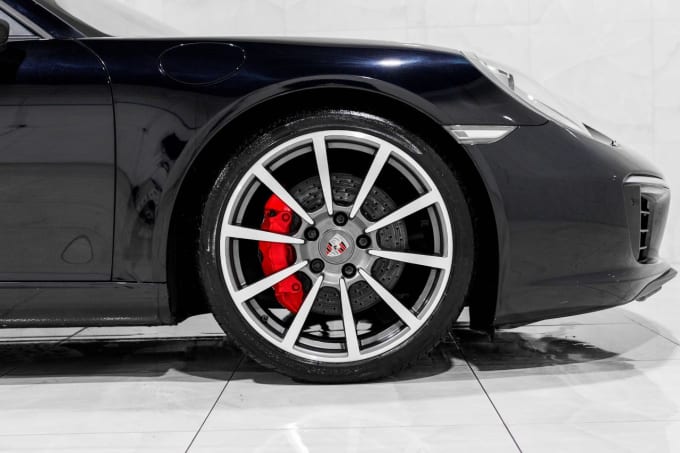 2025 Porsche 911