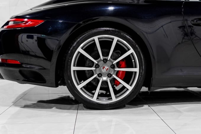 2025 Porsche 911