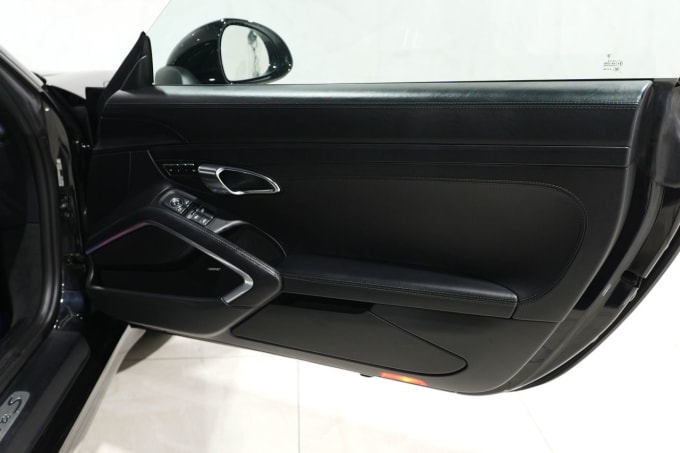 2025 Porsche 911