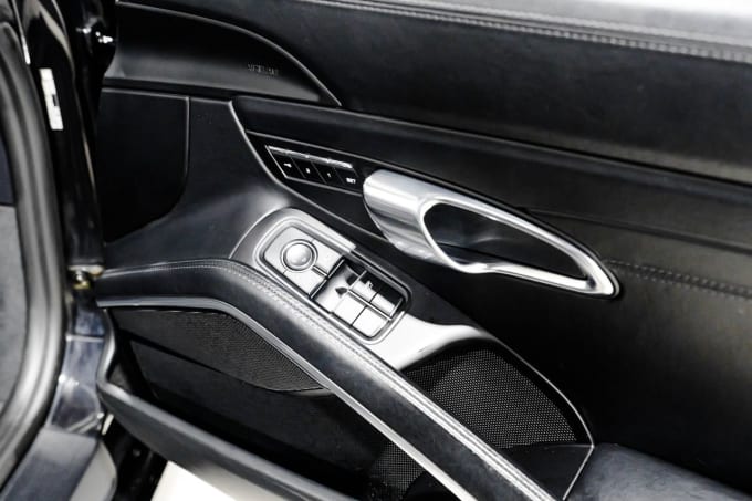 2025 Porsche 911