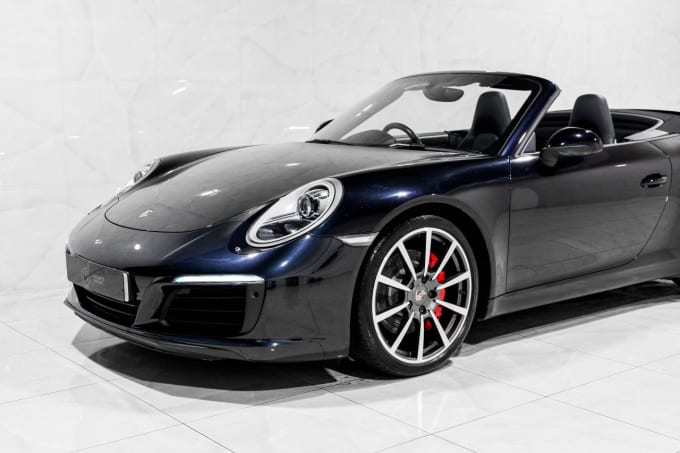 2025 Porsche 911