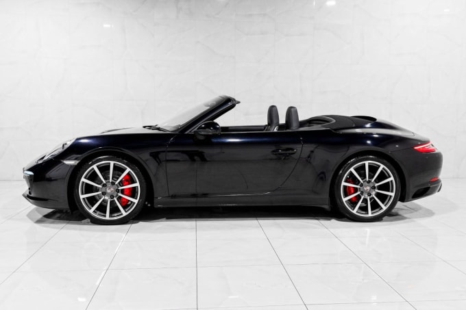 2025 Porsche 911