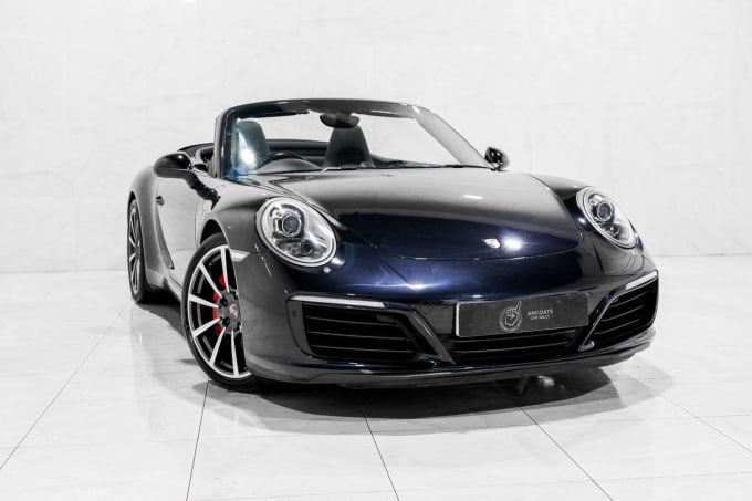 2025 Porsche 911