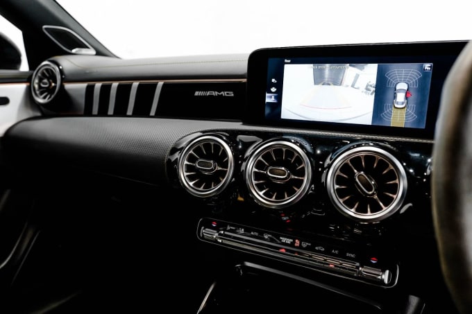 2025 Mercedes-benz Cla