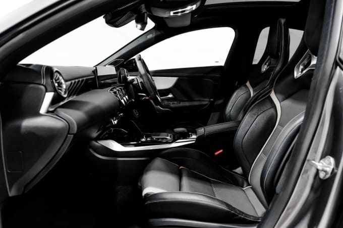 2025 Mercedes-benz Cla
