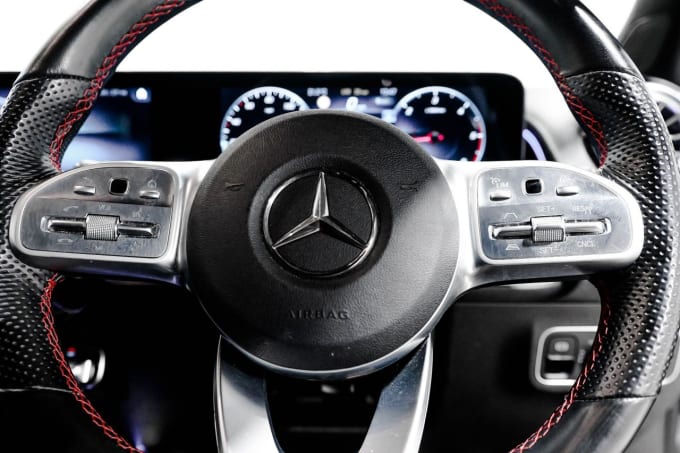 2025 Mercedes-benz Glb