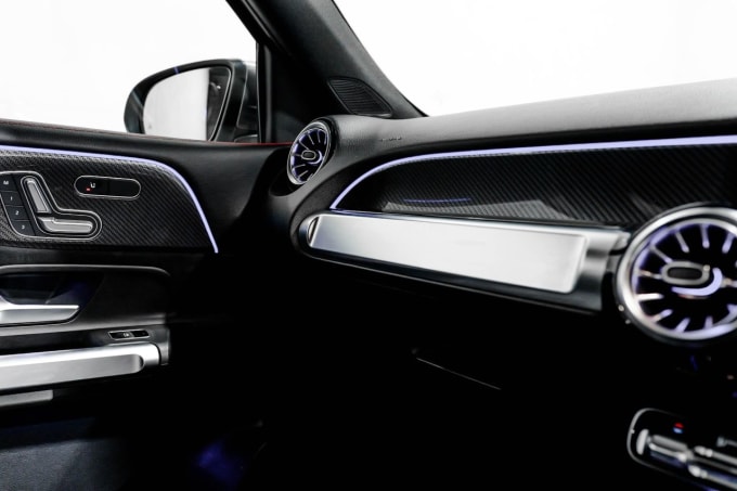 2025 Mercedes-benz Glb