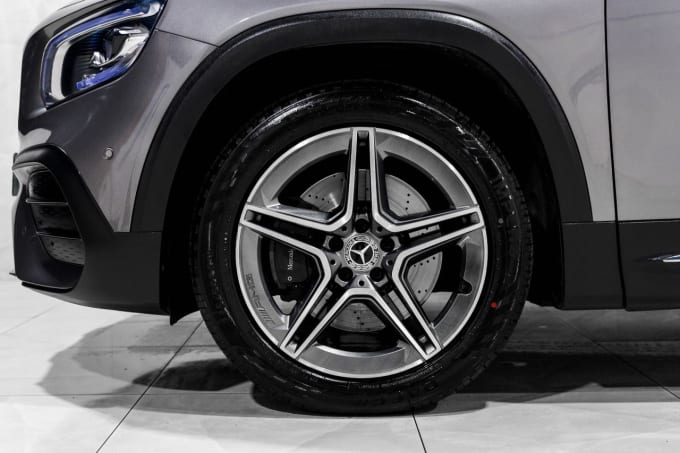2025 Mercedes-benz Glb