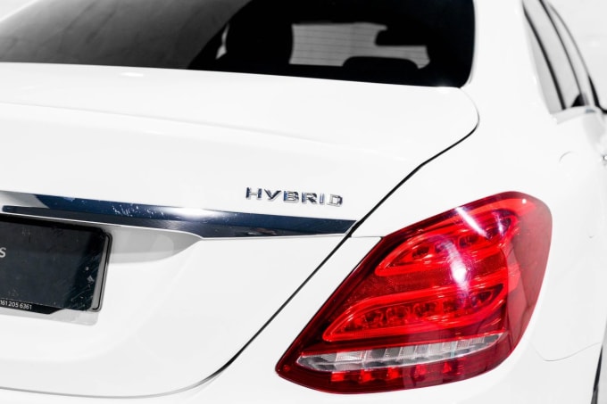 2025 Mercedes-benz C-class