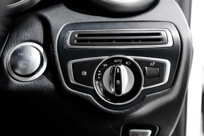 2025 Mercedes-benz C-class