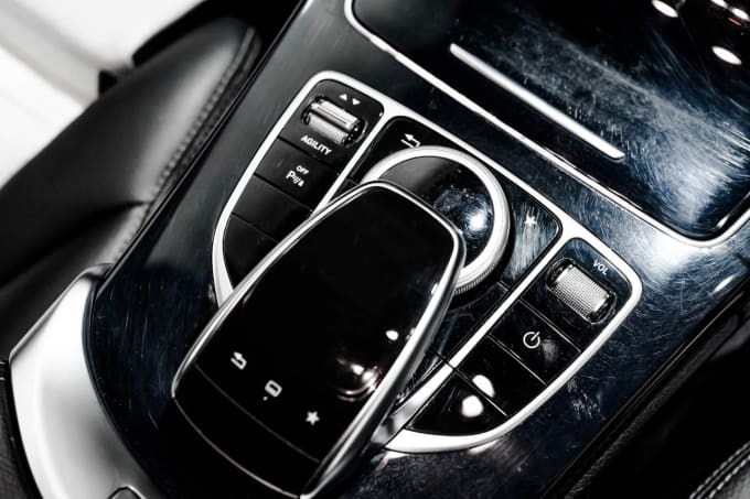 2025 Mercedes-benz C-class