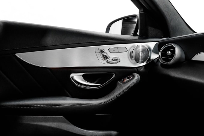 2025 Mercedes-benz C-class