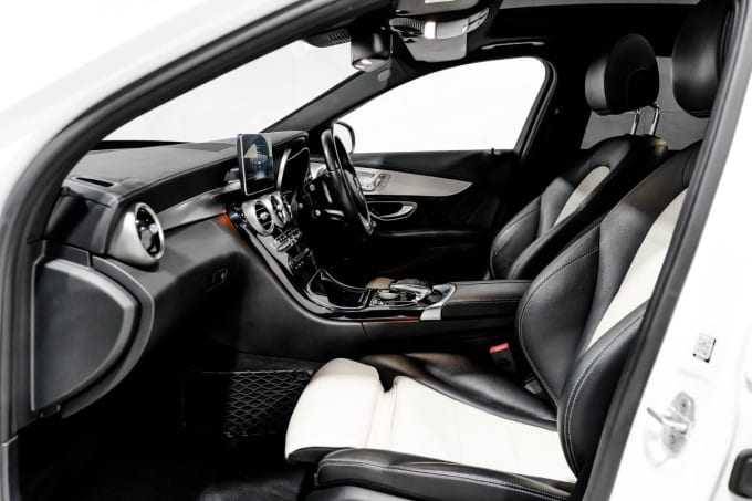 2025 Mercedes-benz C-class