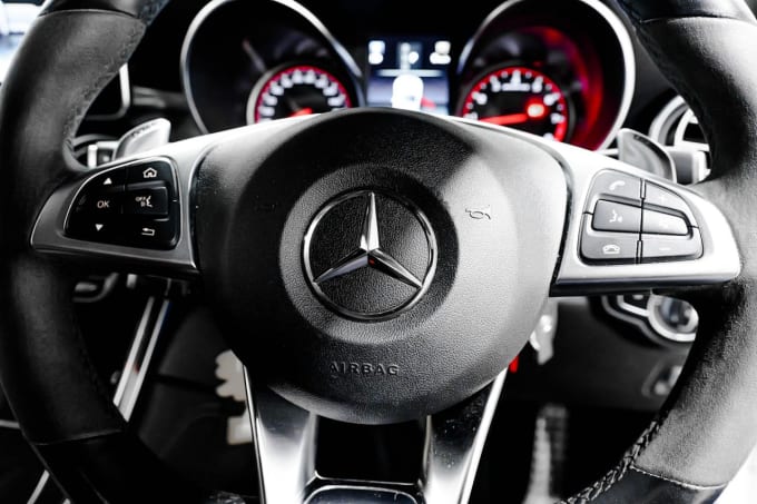 2025 Mercedes-benz Glc