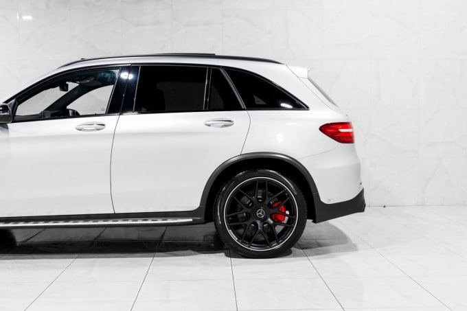 2025 Mercedes-benz Glc