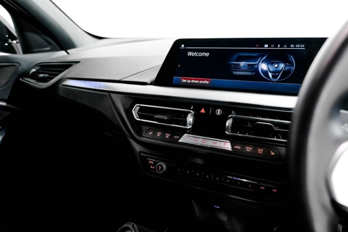 2025 BMW 1 Series