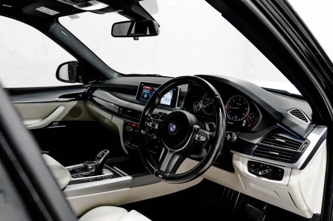 2025 BMW X5