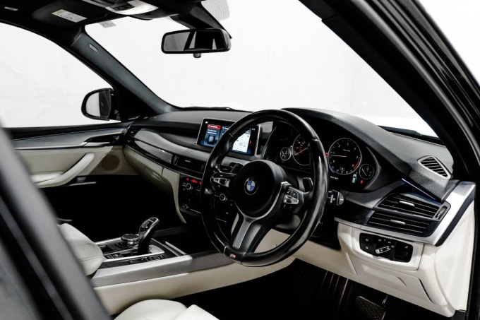 2025 BMW X5