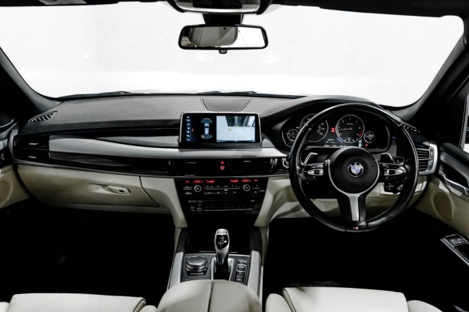 2025 BMW X5