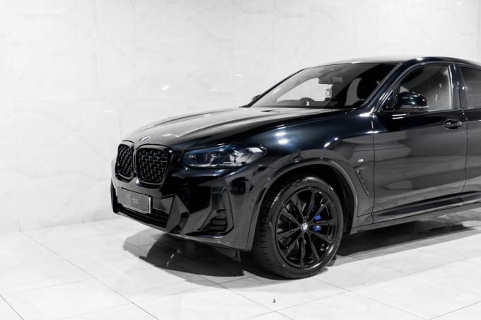 2025 BMW X4