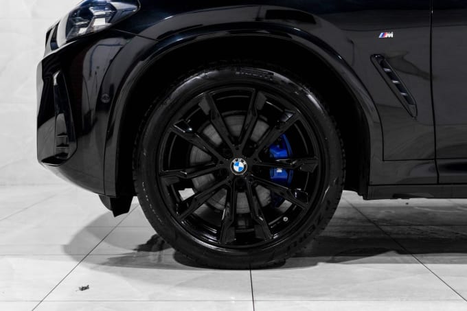 2025 BMW X4