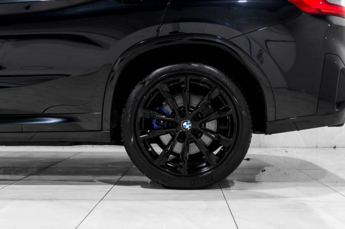 2025 BMW X4