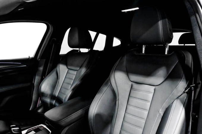 2025 BMW X4