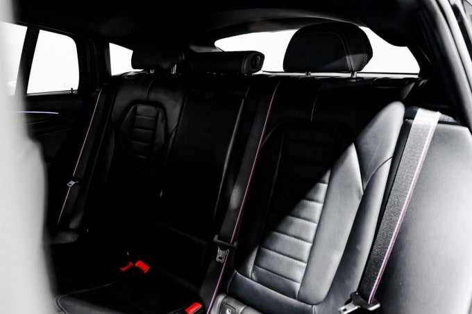 2025 BMW X4