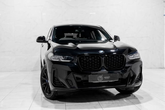 2025 BMW X4