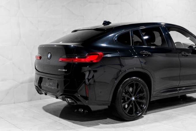 2025 BMW X4