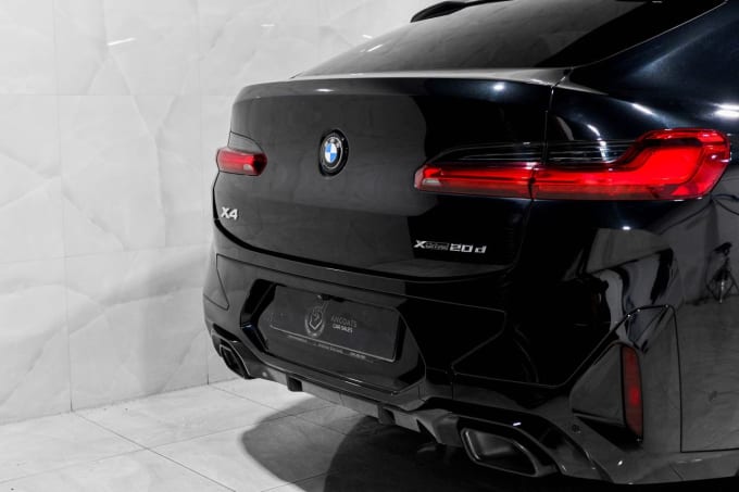 2025 BMW X4