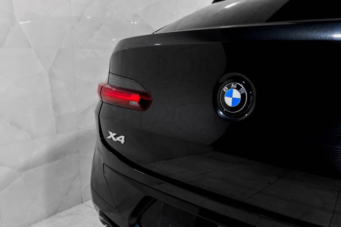 2025 BMW X4
