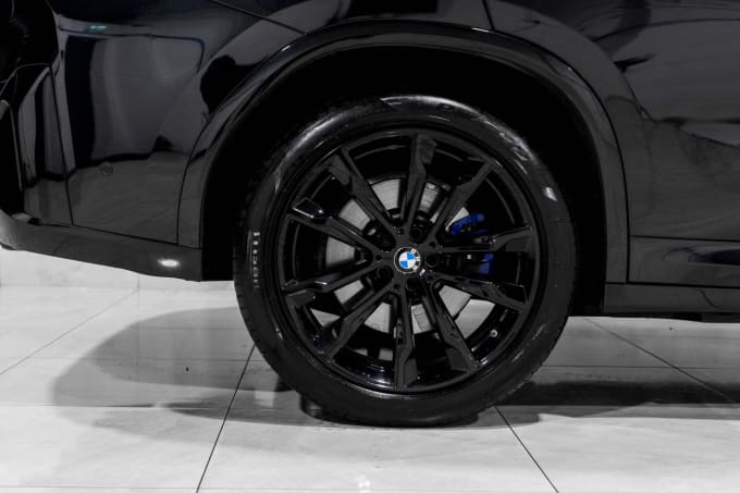 2025 BMW X4
