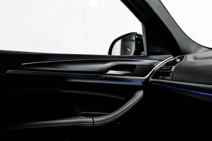 2025 BMW X4