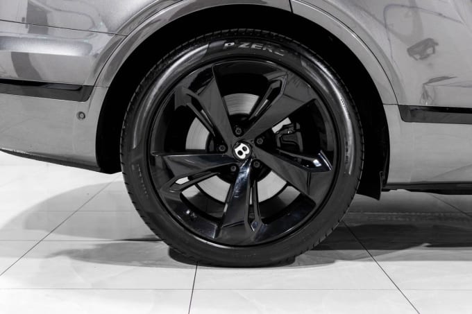 2025 Bentley Bentayga