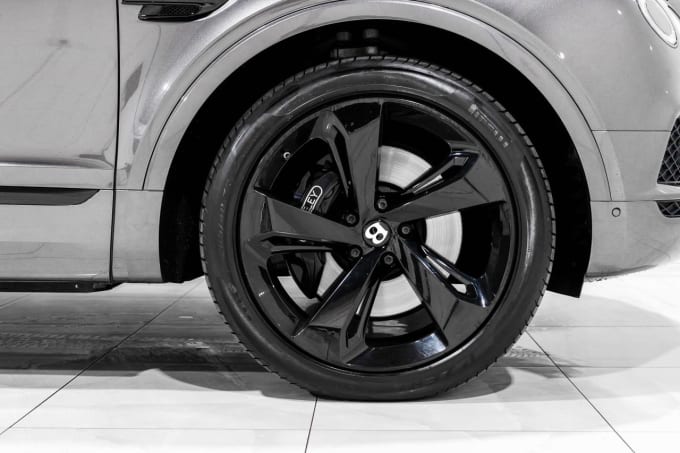 2025 Bentley Bentayga