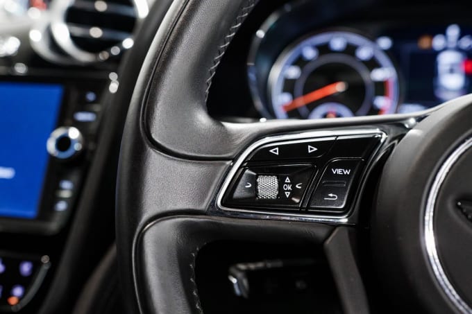 2025 Bentley Bentayga