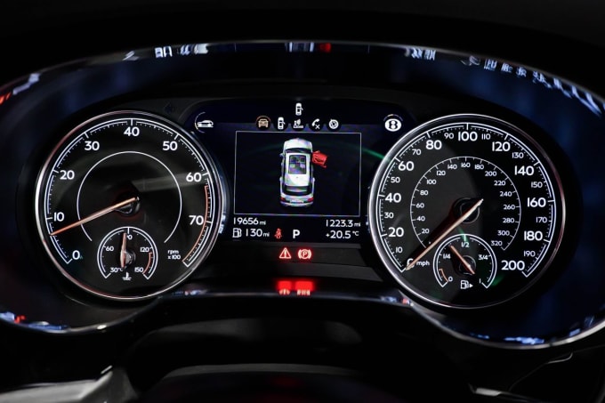 2025 Bentley Bentayga